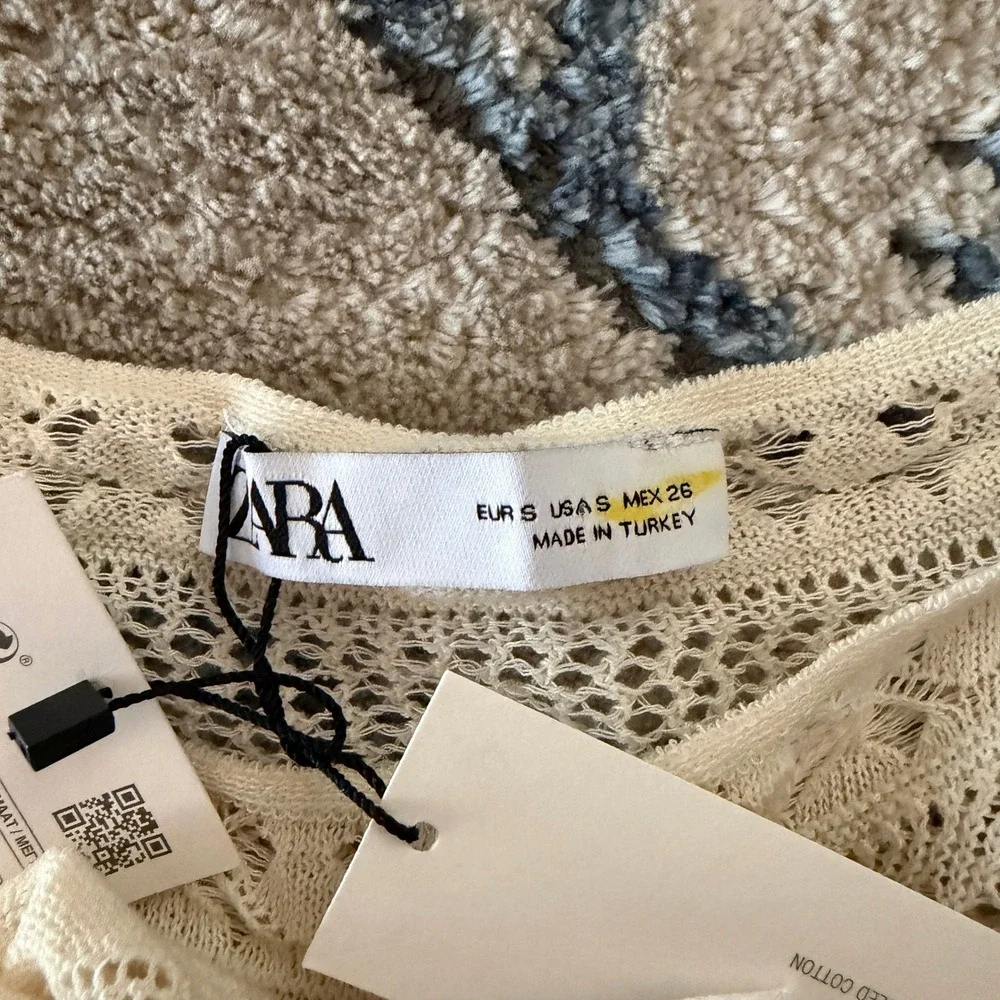 NWT Zara Womens Cream Cold Shoulder Pointelle Open Knit Cropped Top Boho S